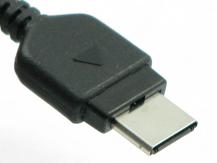 SAMSUNG D900 E250 E900 J600 U700 Nabíječka originální