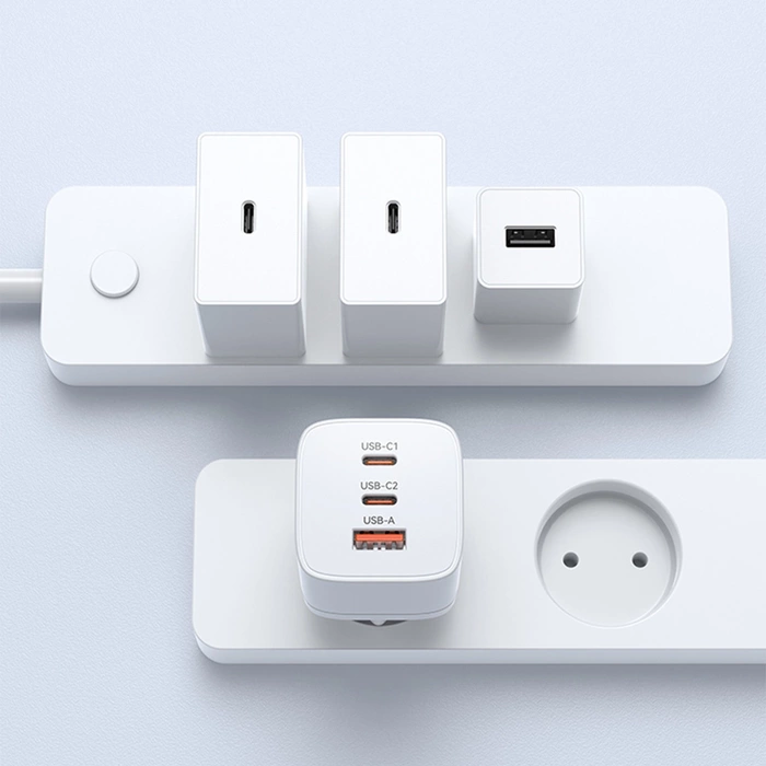 Wozinsky CGWCW 65W USB-A / 2 x USB-C GaN wall charger - white
