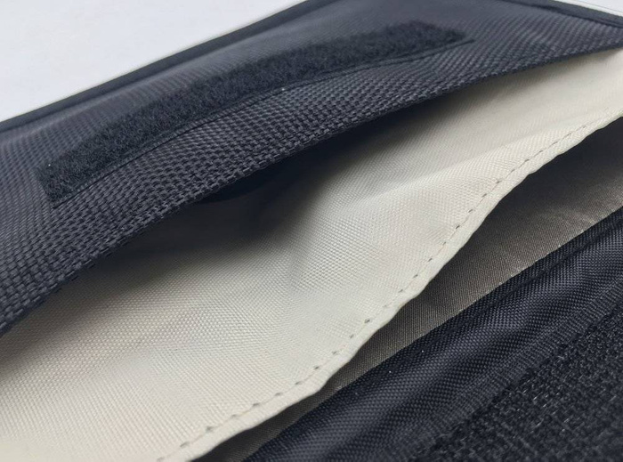 Pouzdro ochrana proti krádeži klíčů od auta telefon blokování rádiových frekvencí Faradayův box 20 cm x 11 cm černý