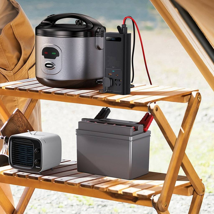 Baseus IGBT Inverter di alimentazione per auto 300 W 220 V (spina CN / EU) Nero (CGNB010101)