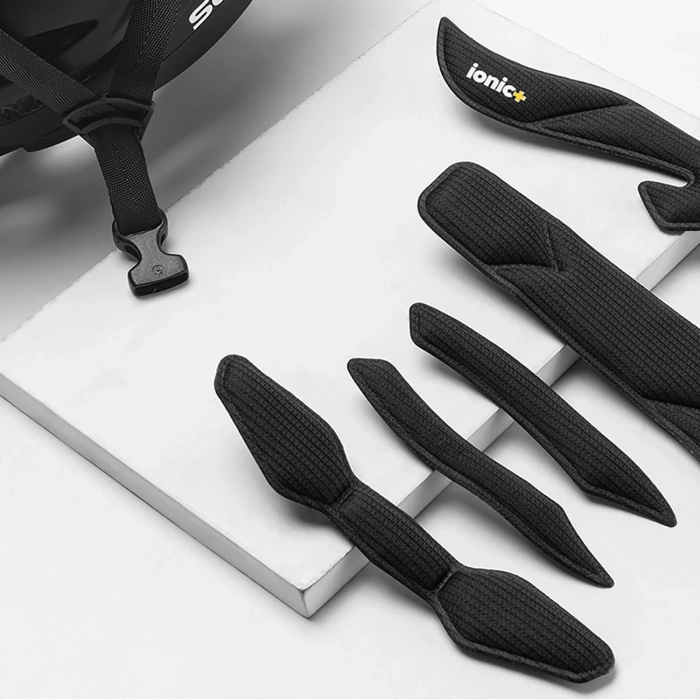 Rockbros Fahrradhelm mit Visier, abnehmbarer UV-Schutzbrille, Unisex, matt - weiß